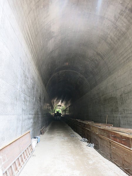 トンネルの中